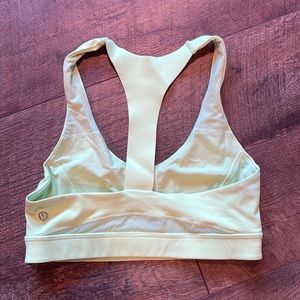 Lululemon Bra Size 6 - no liner